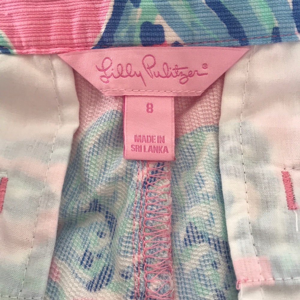 Lilly Pulitzer shorts 🩳 - Picture 3 of 14